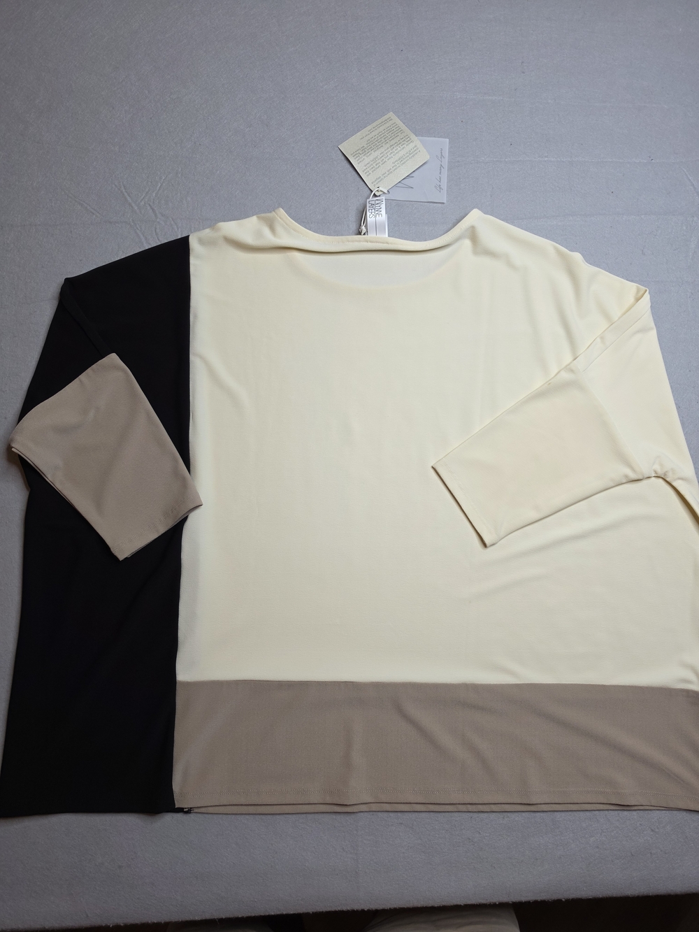 NWT WynneLayers Luxe Crepe Easy Fit Colorblock Top Cream Black Tan 3/4‎ Sleeve S - Picture 8 of 8